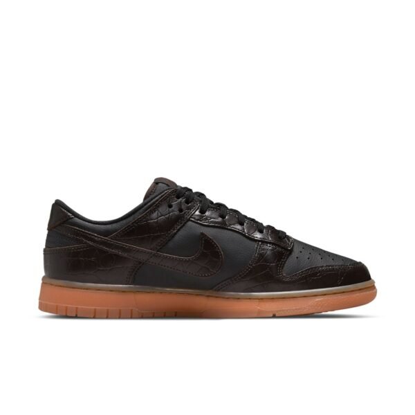 Nike Dunk Low SE ‘Chocolate Croc’