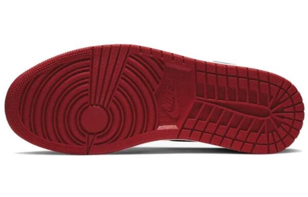 Air Jordan 1 Retro High OG ‘Fearless’