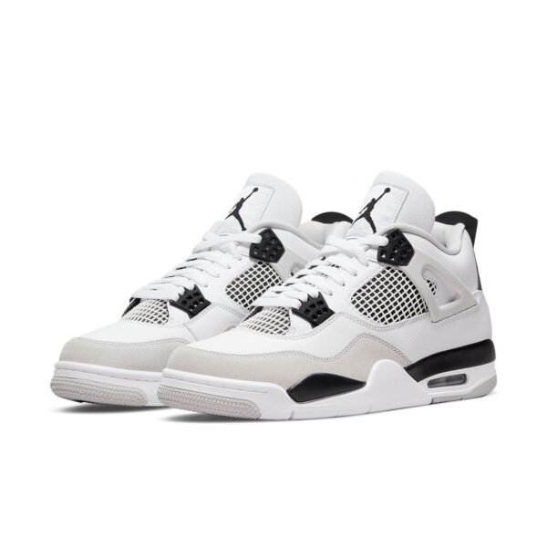 Air Jordan 4 Retro ‘Military Black’