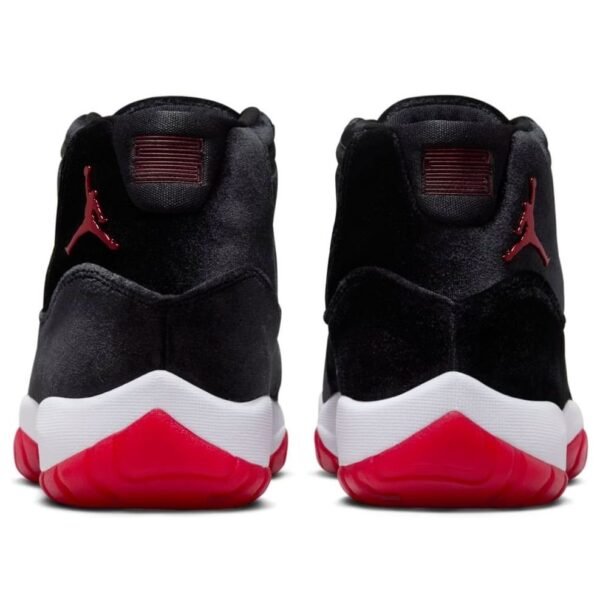 Air Jordan 11 ‘Bred Velvet’