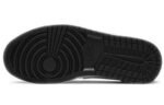 Air Jordan 1 Mid SE ‘Lightbulb’