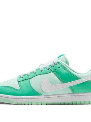 Nike Dunk Low ‘Mint Foam Light Menta’